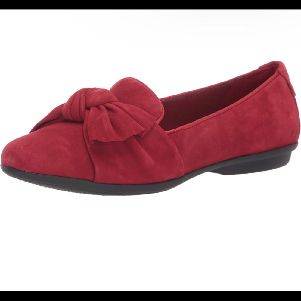 Clark’s Gracelin Jonas Ballet Flats with bows, red suede, red flats NWOT